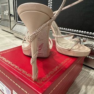 Platform Sandals in baby pink/champagne